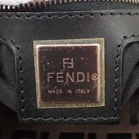 FENDI Mamma Baguette Handbag - Picture 14 of 16